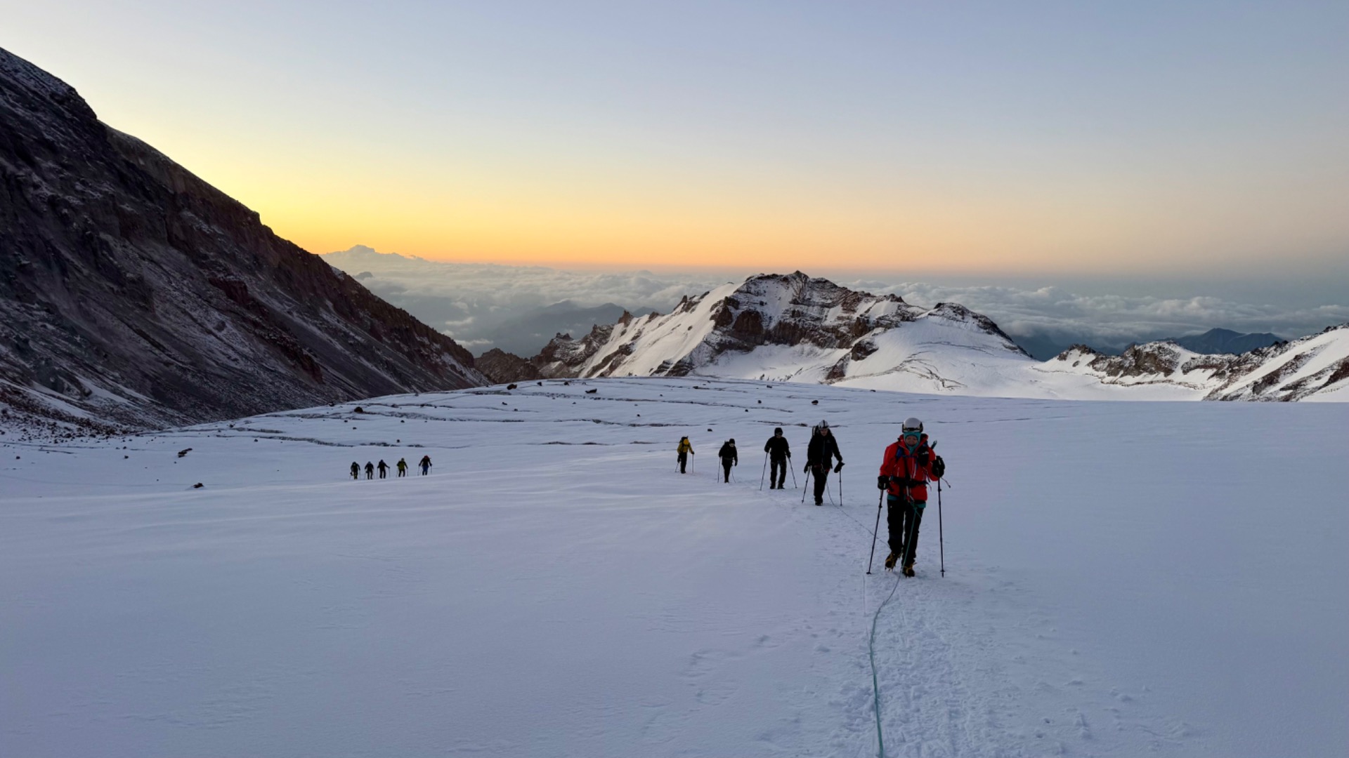 Kazbek, 5054 m + nově výstup na Ušbu, 4690 m